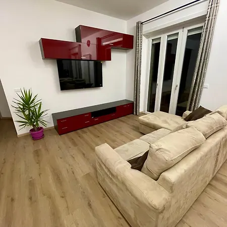 Breanwhi-to * تورينو